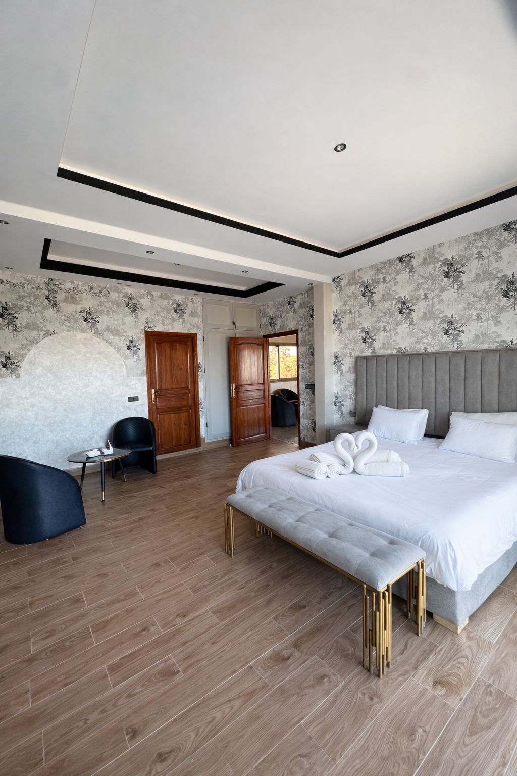 Suite maître grise